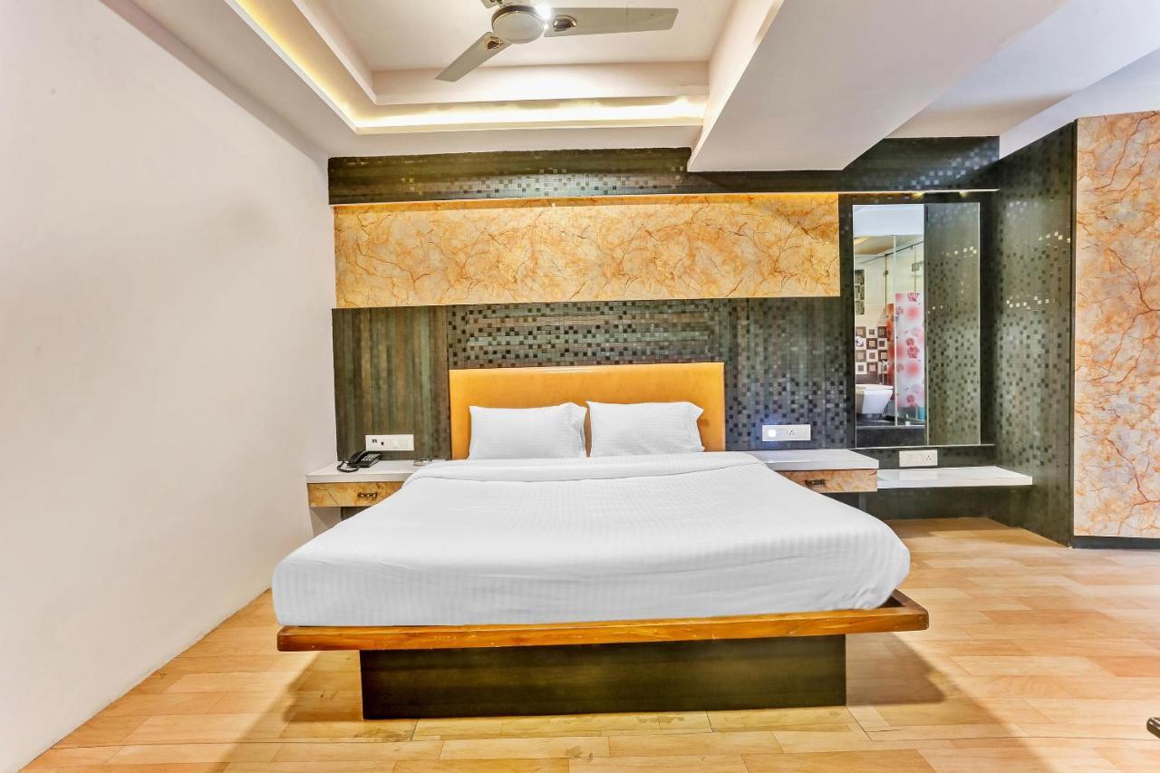 Oyo Flagship 83396 Hotel Vinyasa Residency מומביי מראה חיצוני תמונה