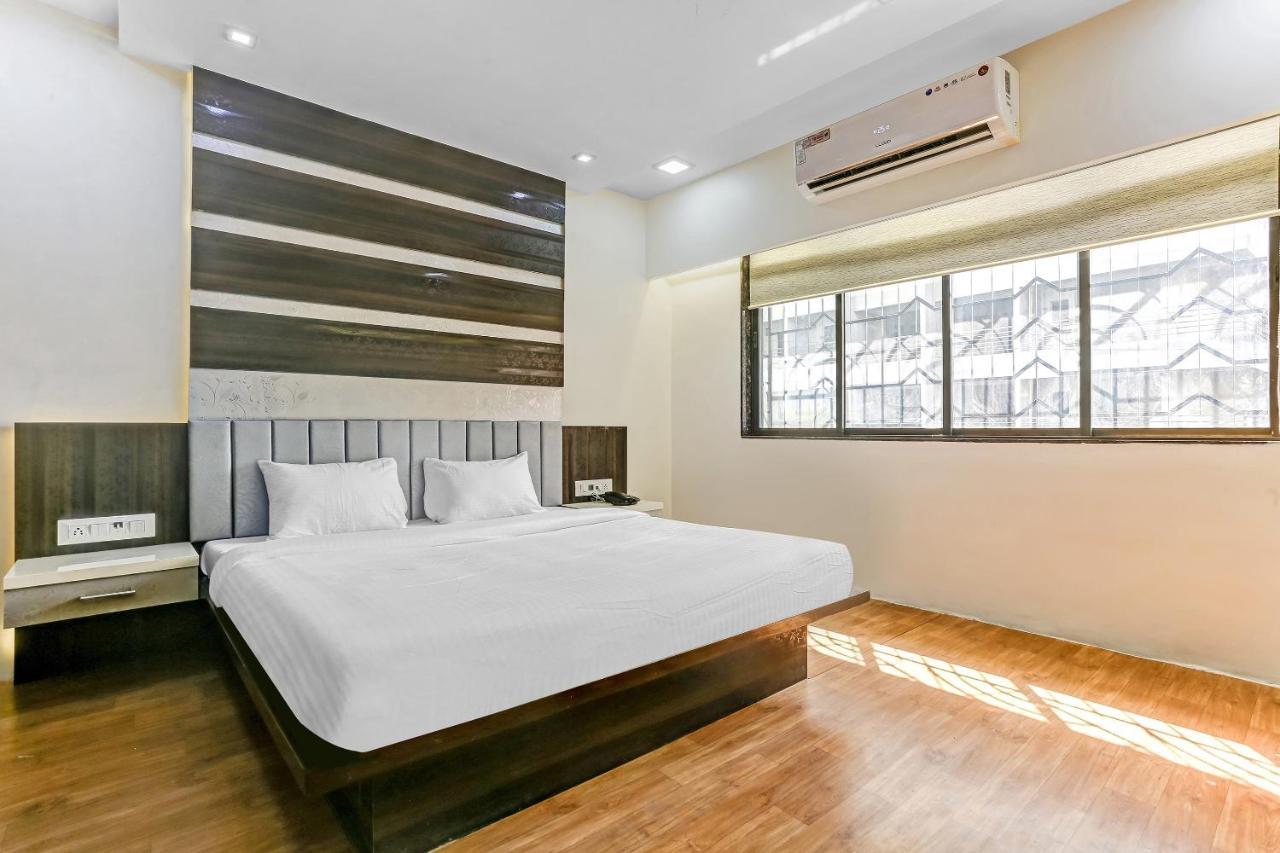 Oyo Flagship 83396 Hotel Vinyasa Residency מומביי מראה חיצוני תמונה