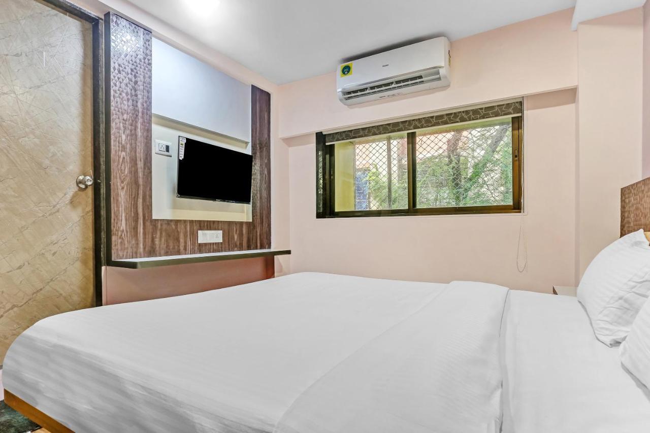 Oyo Flagship 83396 Hotel Vinyasa Residency מומביי מראה חיצוני תמונה